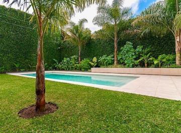 Pileta con parque · Venta Departamento 4 Ambientes Villa Urquiza Pileta