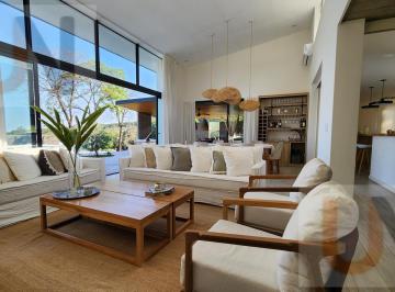 Casa · 367m² · 5 Ambientes · 2 Cocheras · Casa en Las Yungas Country & Golf