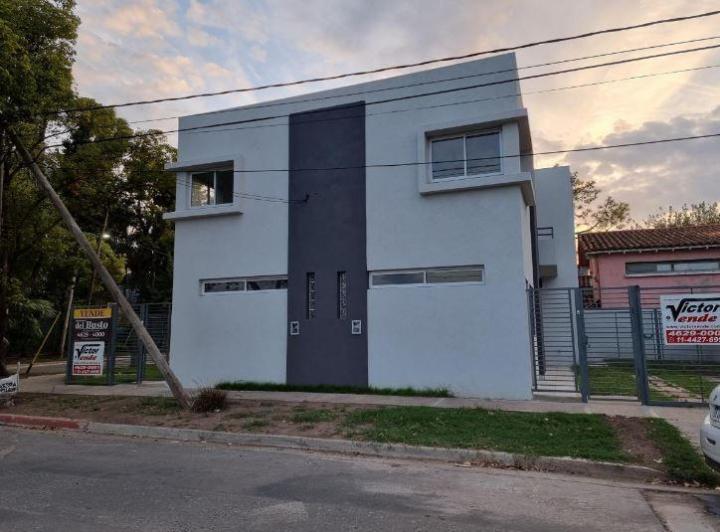 Casa · 60m² · 3 Ambientes · 1 Cochera