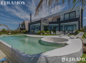 Casa · 280m² · 6 Ambientes · 2 Cocheras · Casa en Muelles - Mb - Excelente Ubicación