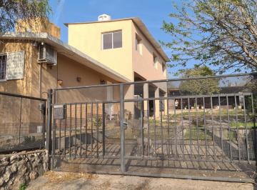 Casa · 292m² · 10 Ambientes · 4 Cocheras · En Venta Dos Casas Mas Dos Departamentos en Carlos Paz Oportunidad de Inversión