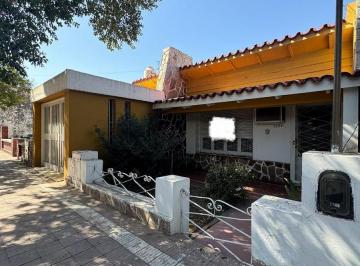 Casa · 146m² · 4 Ambientes · 1 Cochera · Casa en Venta Alto General Paz 3 Dorm.