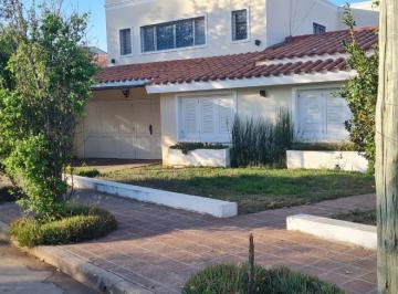 Foto · Venta Casa 5 Dorm. (Detrás Paseo de Las Rosas y Paralela a Rafael Nuñez)
