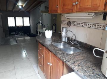 Casa de 8 ambientes, Las Heras · Barrio Municipal Las Heras