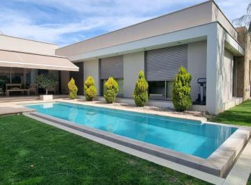 Casa de 4 ambientes, Guaymallén · Espectacular Casa en Pb en Club de Campo Mendoza. 3 Dorm..
