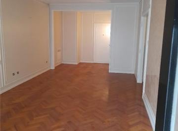 Departamento · 114m² · 4 Ambientes · Venta Departamento en Oportunidad Semipiso de 4 Ambientes con Balcón Al Frente