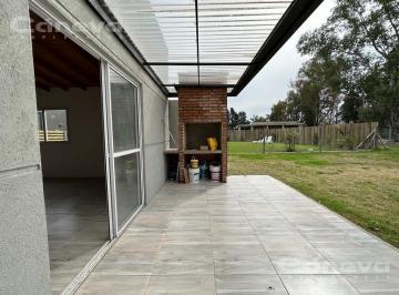 Casa · 121m² · 4 Ambientes · Casa en Pilar del Este