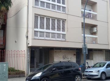 Foto · Depto Piso de 4 Dorm. en Zona de Plaza Colón
