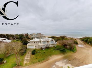 Casa · 145m² · 5 Ambientes · 1 Cochera · Departamento en Venta en Cariló a m de La Playa con Vista Plena Al Mar