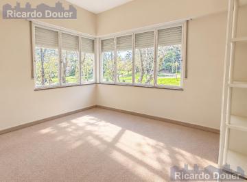 Departamento · 96m² · 4 Ambientes · Tres Ambientes en Venta en Belgrano C
