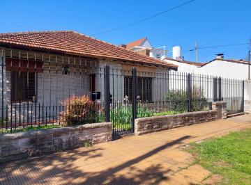 Casa de 4 ambientes, San Isidro · Excelente Lote de 1188 m² con Casa de 4 Amb, Quincho y Galpón, Excelente Entorno