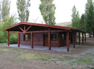 Campo · 500m² · 3 Dormitorios · 2 Cocheras · Estancia en Esquel, Productivo, Forestal, Caza y Pesca, Recreativo, a Solo 20´de Aeropuerto.