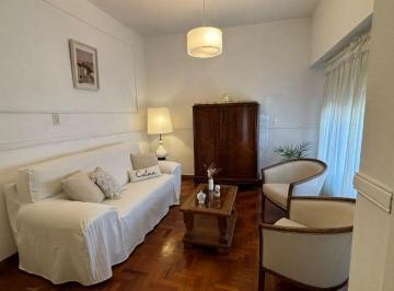 Casa de 5 ambientes, Avellaneda · Moderna Casa en Venta