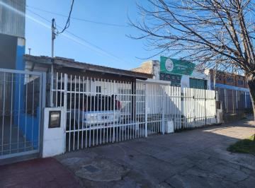 Casa · 144m² · 3 Dormitorios · 1 Cochera · Casa - A. T. e.