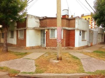 Casa · 82m² · 3 Ambientes · 1 Cochera · Venta - Fraga 1002 - Casa 2 Dorm. - Barrio Belgrano