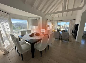Departamento de 4 ambientes, Cariló · Excelente 4 Amb. C/cochera - Apto Crédito
