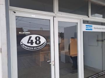 Local comercial , Bahía Blanca · Remedios de Escalada 48, Alquila Local Comercial.