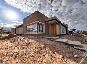 Casa de 7 ambientes, Maipú · Casa a La Venta en Lar de Vieytes II
