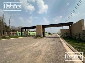 Terreno · 300m² · Terreno en Venta en Barrio "El Naranjo" Sobre Esquina - Ibarlucea