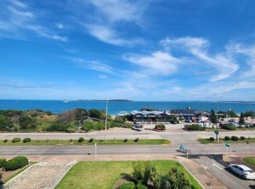 Foto1 · Vende Espectacular Apartamento con Vista Al Mar de 3 Dorm. en Mansa Punta del Este.