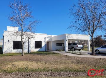 Casa · 167m² · 4 Ambientes · 2 Cocheras · Casa en Venta, Cardales Village