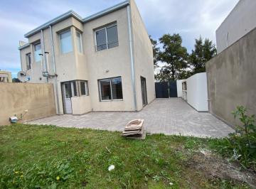Departamento · 86m² · 3 Ambientes · 2 Cocheras · Casa - José Hernández