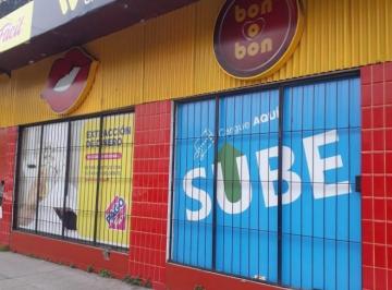 Local comercial · 61m² · Local 12 de Octubre