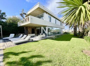 Foto1 · Venta Casa 5 Dorm. 4 Baños - Vista Al Mar Tío Tom