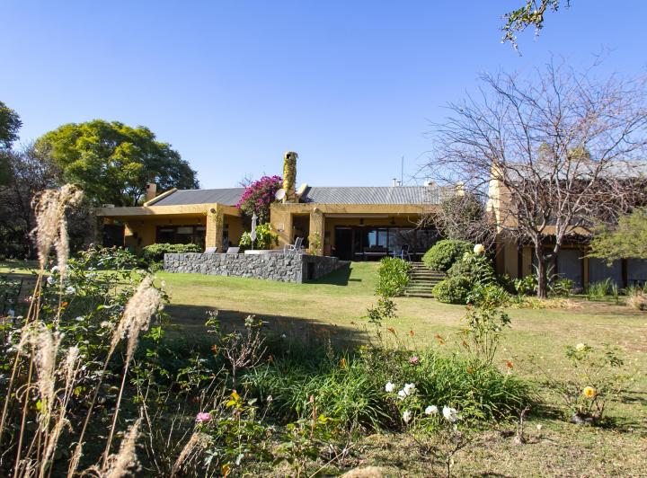 Casa · 600m² · 7 Ambientes · 3 Cocheras