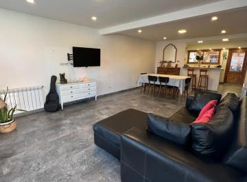 Casa · 168m² · 3 Ambientes · Casa con Dos Departamentos en Barrio Batan