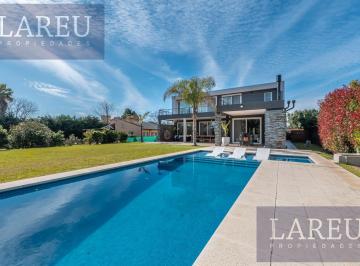 Casa · 347m² · 6 Ambientes · 2 Cocheras · Venta Casa Estancias del Pilar