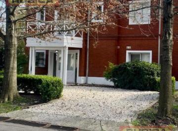 Casa · 4 Ambientes · Casa en Venta Bc Villa Rosa Privado