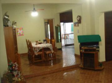CA5-CA5-7038_2 · Oportunidad! Valor X m² U$s 710 Venta Casa 4 Amb Flores