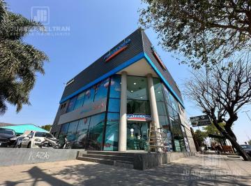 Local comercial · 668m² · Local en Venta en Av Colón y Sagrada Familia - 600 m²