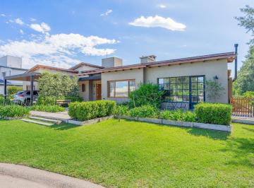Casa · 270m² · 6 Ambientes · 2 Cocheras · Venta Casa Barrio Privado Cerrado Palos Verdes 3 Dorm.