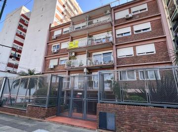 Departamento · 65m² · 3 Ambientes · 1 Cochera · Excelente 3 Amb. a m. de Estación Martinez