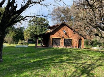 Quinta vacacional · 154m² · 3 Ambientes · Excelente Casa Quinta en Alquiler, en Pilar.