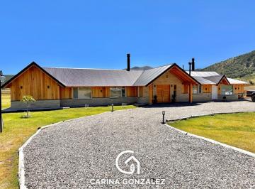 Casa · 206m² · 4 Ambientes · Casa en San Martin de Los Andes 3 Dorm. Peñon del Lolog