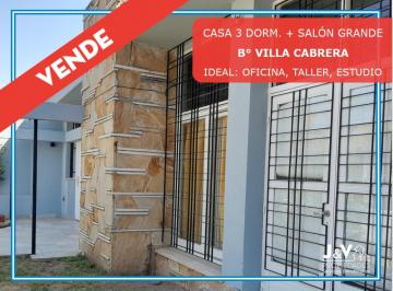 Casa · 208m² · 4 Ambientes · 1 Cochera · Vendo Casa 3 Dorm. con Gran Salon B° Villa Cabrera. Reciclada. Recibo Menor!
