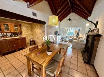 Casa · 250m² · 5 Ambientes · Casa en Campos de Echeverria Verano 2025