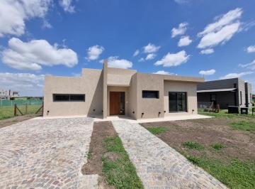 Casa de 4 ambientes, Ezeiza · San Felipe de Canning! a Estrenar! 3 Dorm. y Piscina!