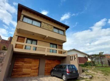 Casa · 90m² · 3 Ambientes · Dúplex - Venta - Villa Gesell - 3 Ambientes - Garage - 100 m del Mar