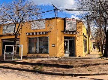 Local comercial · 210m² · Local Comercial Esquina Bolívar y Salta Colón Entre Ríos