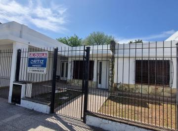 Casa de 3 ambientes, Merlo · Alquilo Casa 3 Amb Merlo Barrio Parque San Martin