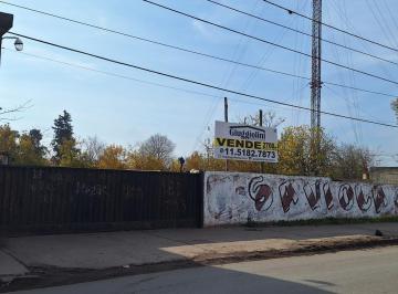 Local comercial · 450m² · 3 Ambientes · Local en Venta Sobre 2700 m² C/local y Galpon 450 m²