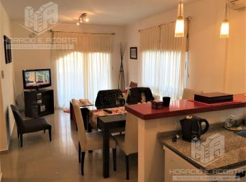 PH · 65m² · 3 Ambientes · 1 Cochera · PH en Excelente Ubicacion a m de La Playa