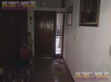 Casa · 80m² · 3 Ambientes · 1 Cochera · Casa - Villa Bosch