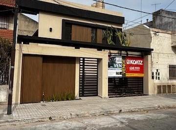 PH de 2 ambientes, Lanús · Venta Tipo Casa a Estrenar de 2 y 3 Amb. en Lindo Barrio a Pasos de Cnel. D¨elia