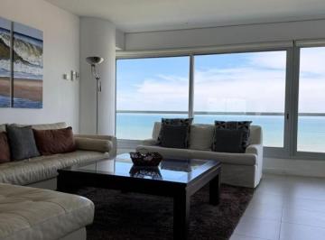 Foto1 · Impresionante Apartamento de 2 Dorm. Primera Linea Brava