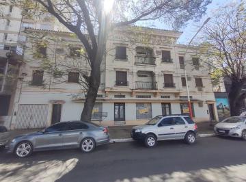 Local comercial · 850m² · Locales - a La Calle - Centro, Resistencia